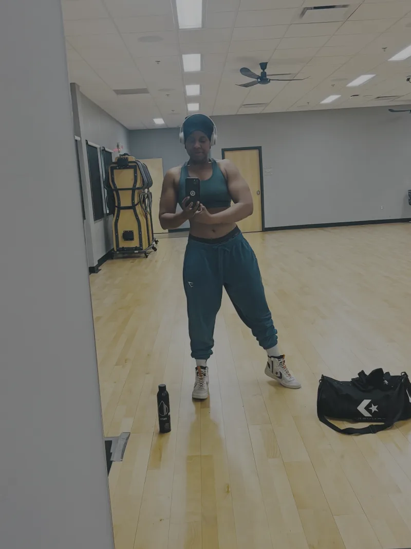 Victorie Shelbie in the gym.